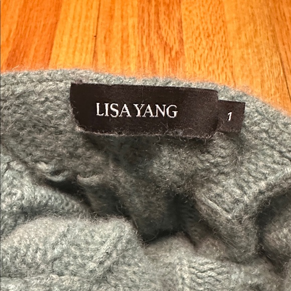 Lisa Yang cable knit sweater - Picture 2 of 4